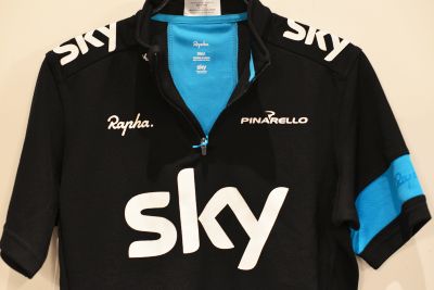 rapha supporter jersey.jpg